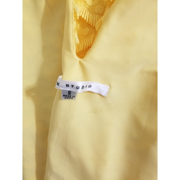 ☀️ Yellow max studio dress - Picture 5 of 7